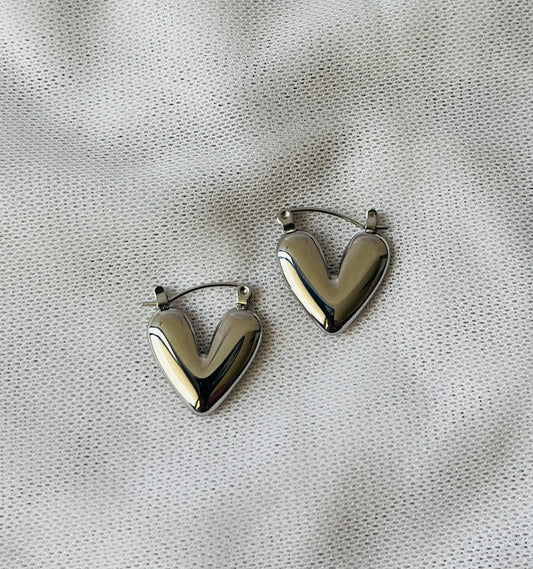 ARETES CORAZON SILVER